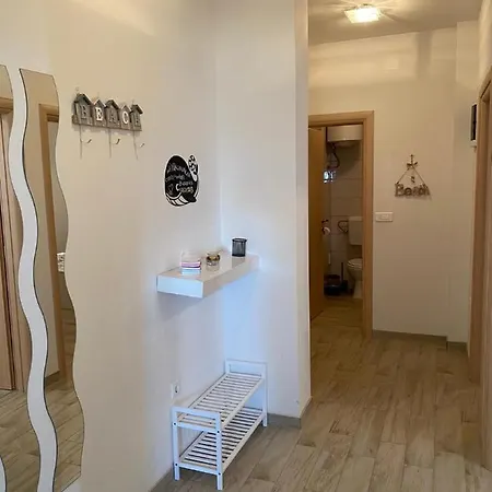 Modern With Wonderful View Apartament