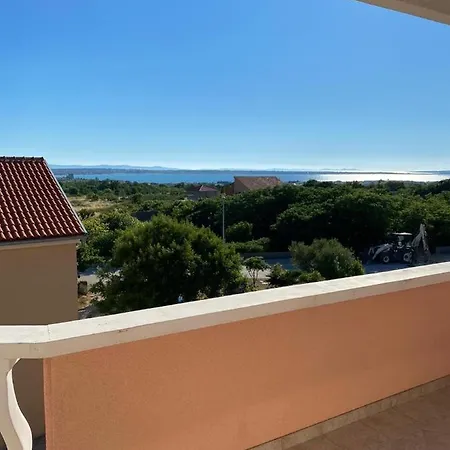 Modern With Wonderful View Apartment